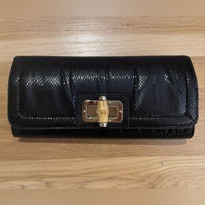 Banana Republic women’s black snakeskin clutch bag LIKE NEW only used once